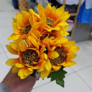 ضمة ورد دوار شمس لون ذهبي 5 عرق